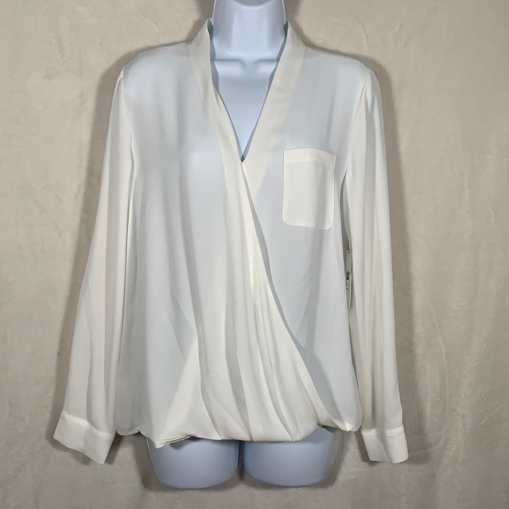 NWT CHAUS ivory blouse size Medium
